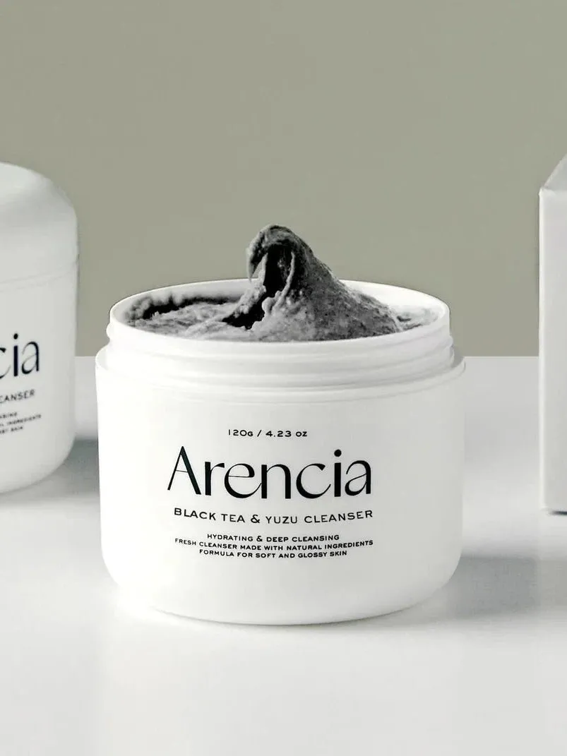 ARENCIA Black Tea & Yuzu Cleanser
